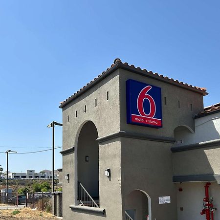 Motel 6 Lake Elsinore, Ca Ngoại thất bức ảnh