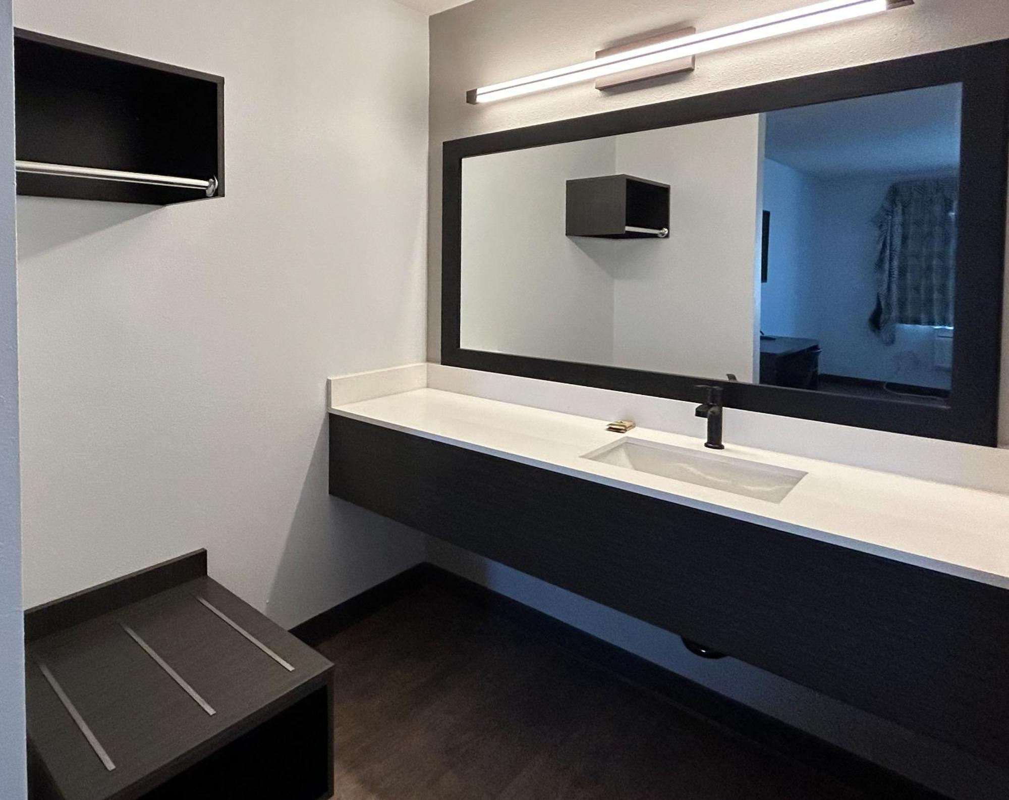 Motel 6 Lake Elsinore, Ca Ngoại thất bức ảnh